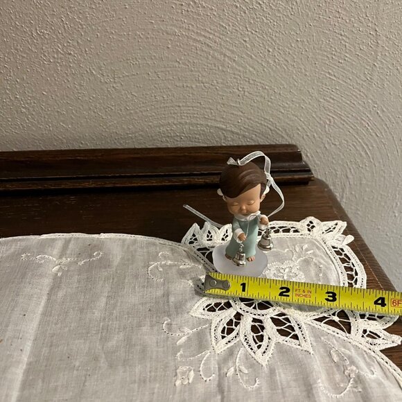 Mary’s Willow Boy with Bells Angel - Picture 3 of 4